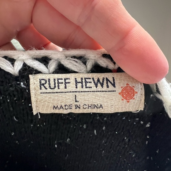 Ruff Hewn size large sweater - Picture 7 of 7